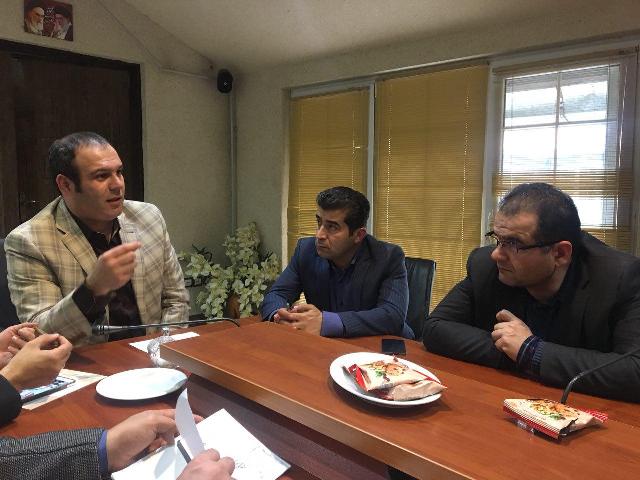 (هم اکنون)جلسه ستاد بحران شهرداری لاهیجان جهت آمادگی شرایط جوی پیش رو 